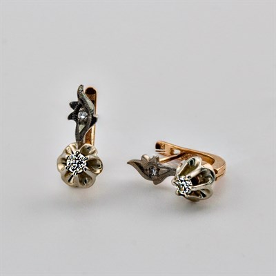 Серьги золотые, с бриллиантами, 4,4 гр.